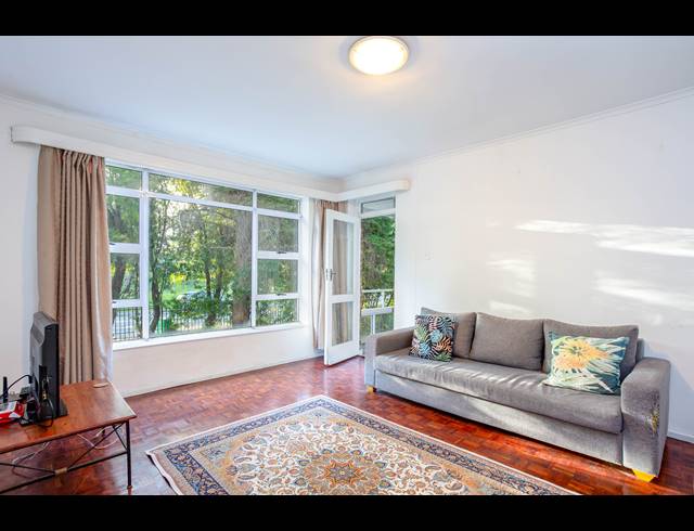 3 BEDROOM APARTMENT FOR SALE IN WYNBERG UPPER